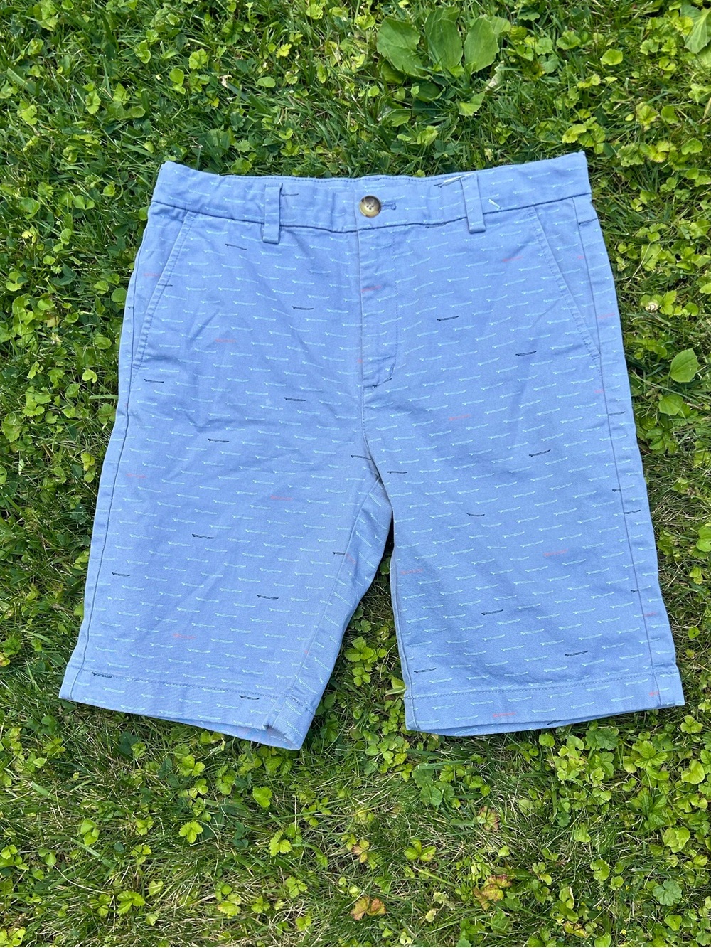 Vineyard vines, surfboard print shorts